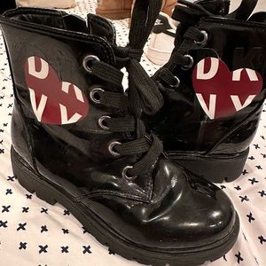 Girl boots DKNY